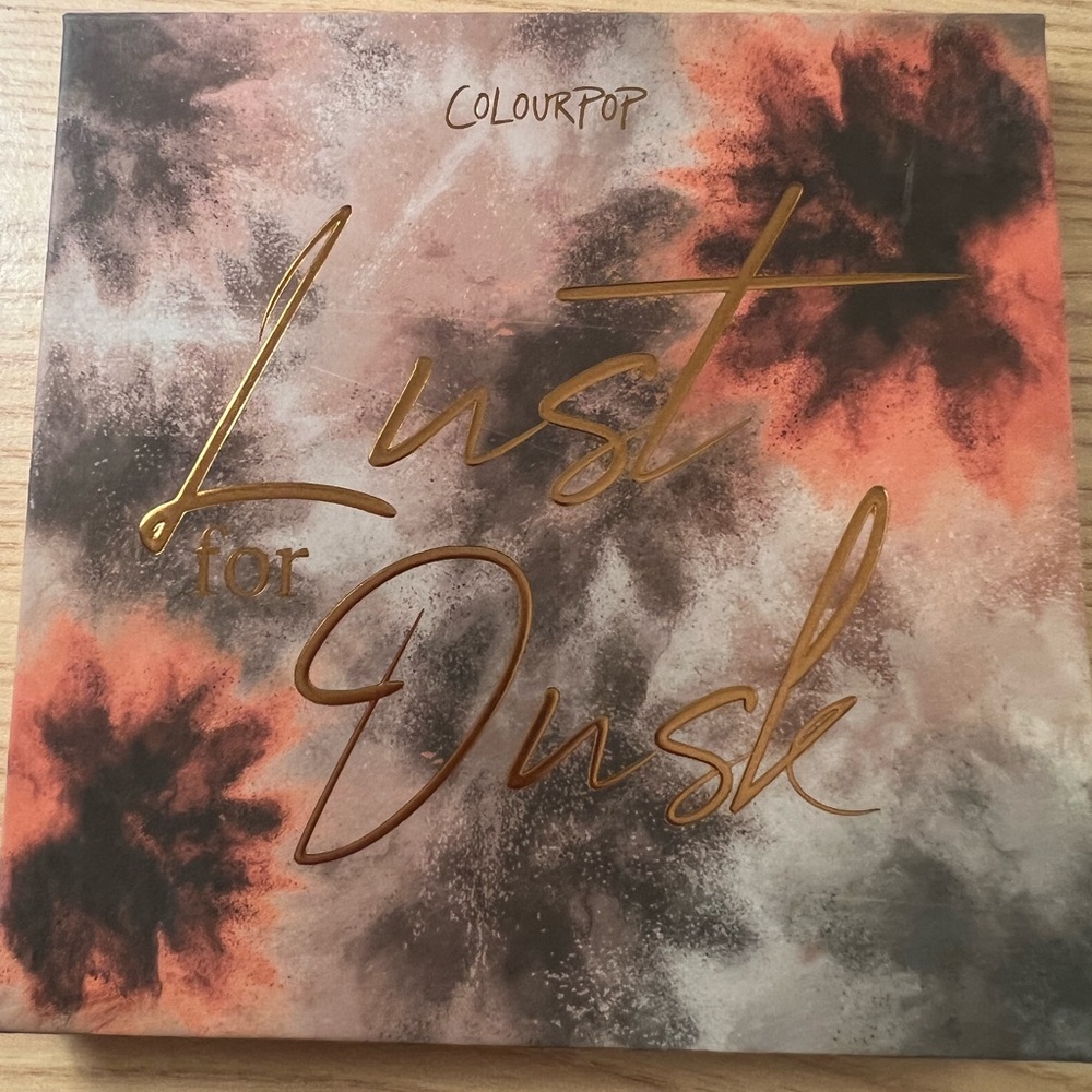 Colourpop Lust for Dusk Palette